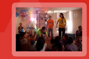 Shows musicales, mini carnavalito con sonido, luces y recreacion.